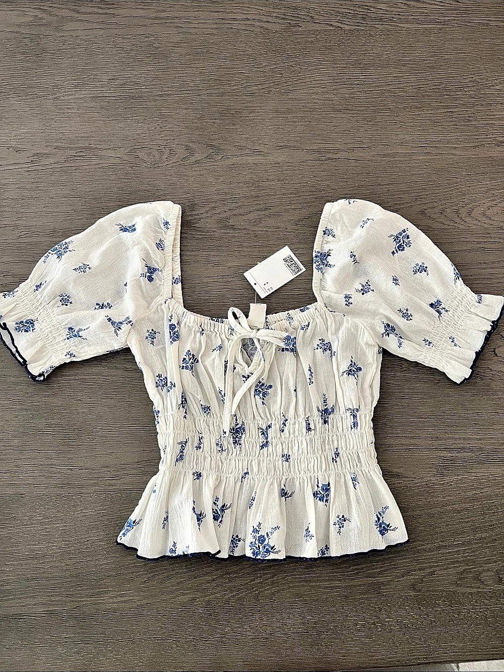 H&M Floral Puff Sleeve Blouse in White & Blue Size XS NWT